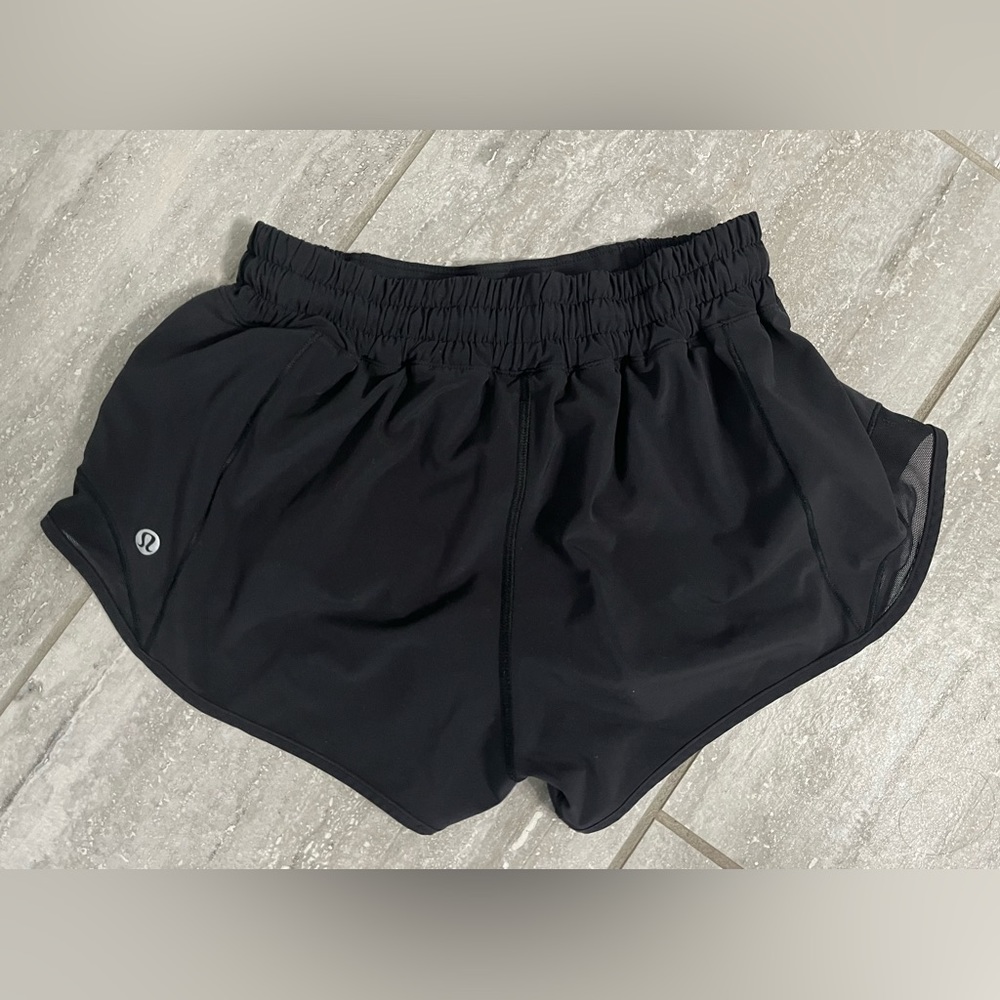 Lululemon 2.5 Shorts black size 4